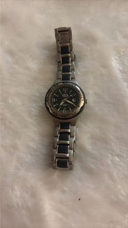 UB Women’s watch