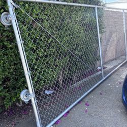 Rolling chain-link fence