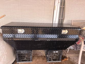 Crossover Truck Box