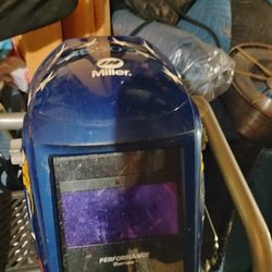 Helmet  No Working Maybe IS The  battery 