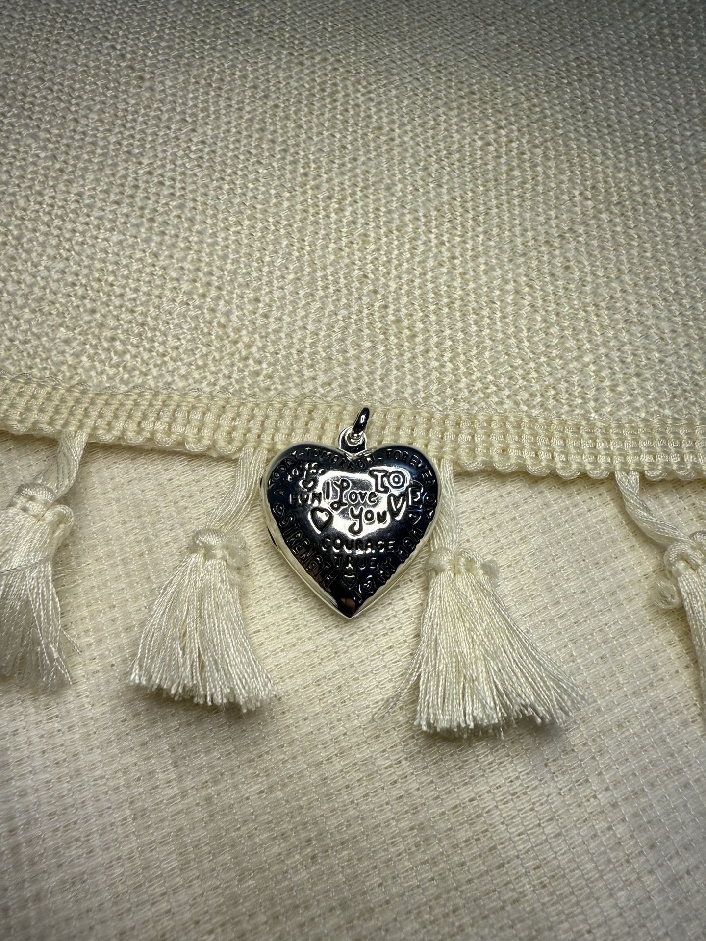 925 Sterling Silver Heart Locket Pendant “Mom You Mean So Much” Love Keepsake