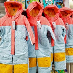 New Kids Snow Suit Size 2T,3T,4T,&5T