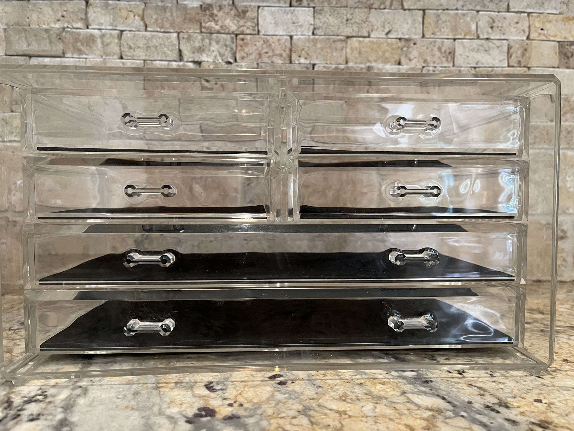 Acrylic Jewelry/Makeup/Shortage Box