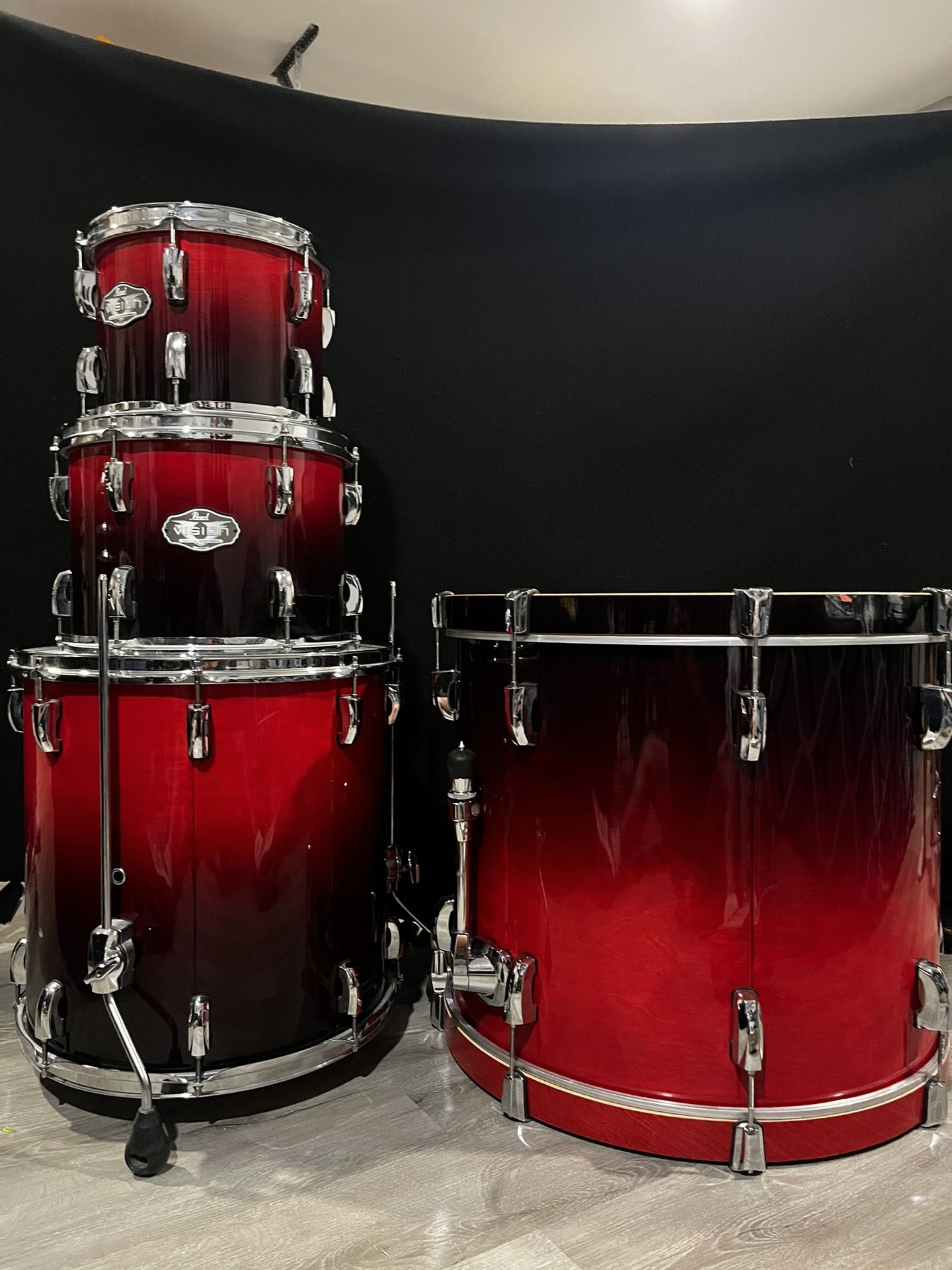 Pearl 5 Piece Drum Set
