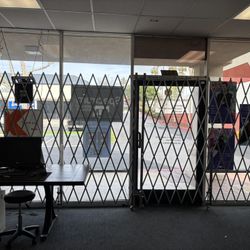 Scissors Gate / Folding Gate 87”x192”