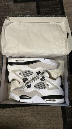 Jordan 4s