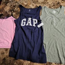 Lot of Sz XL Tank Tops *NEW* Gap