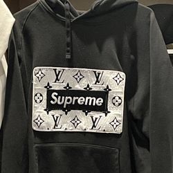 Brand New Super Luxury Mens XL Hoodie With Embroidery 