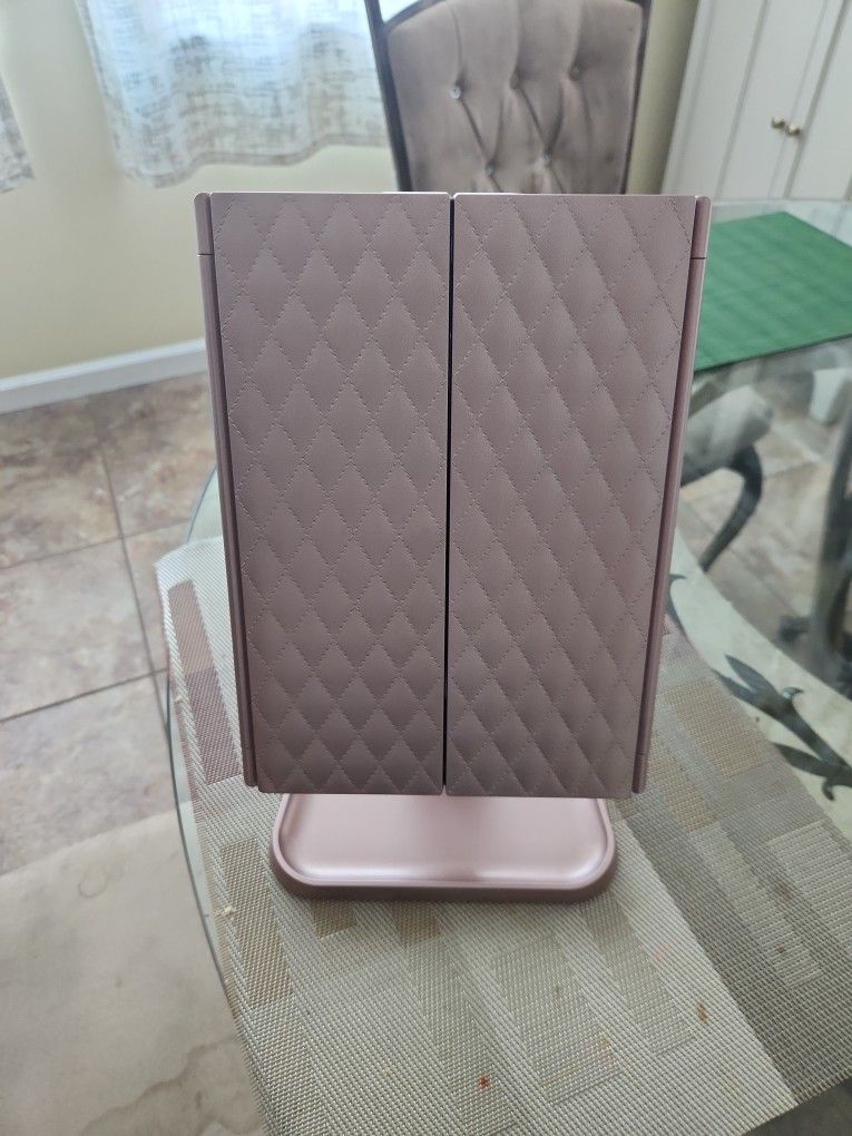 Portable Table Top Mirror