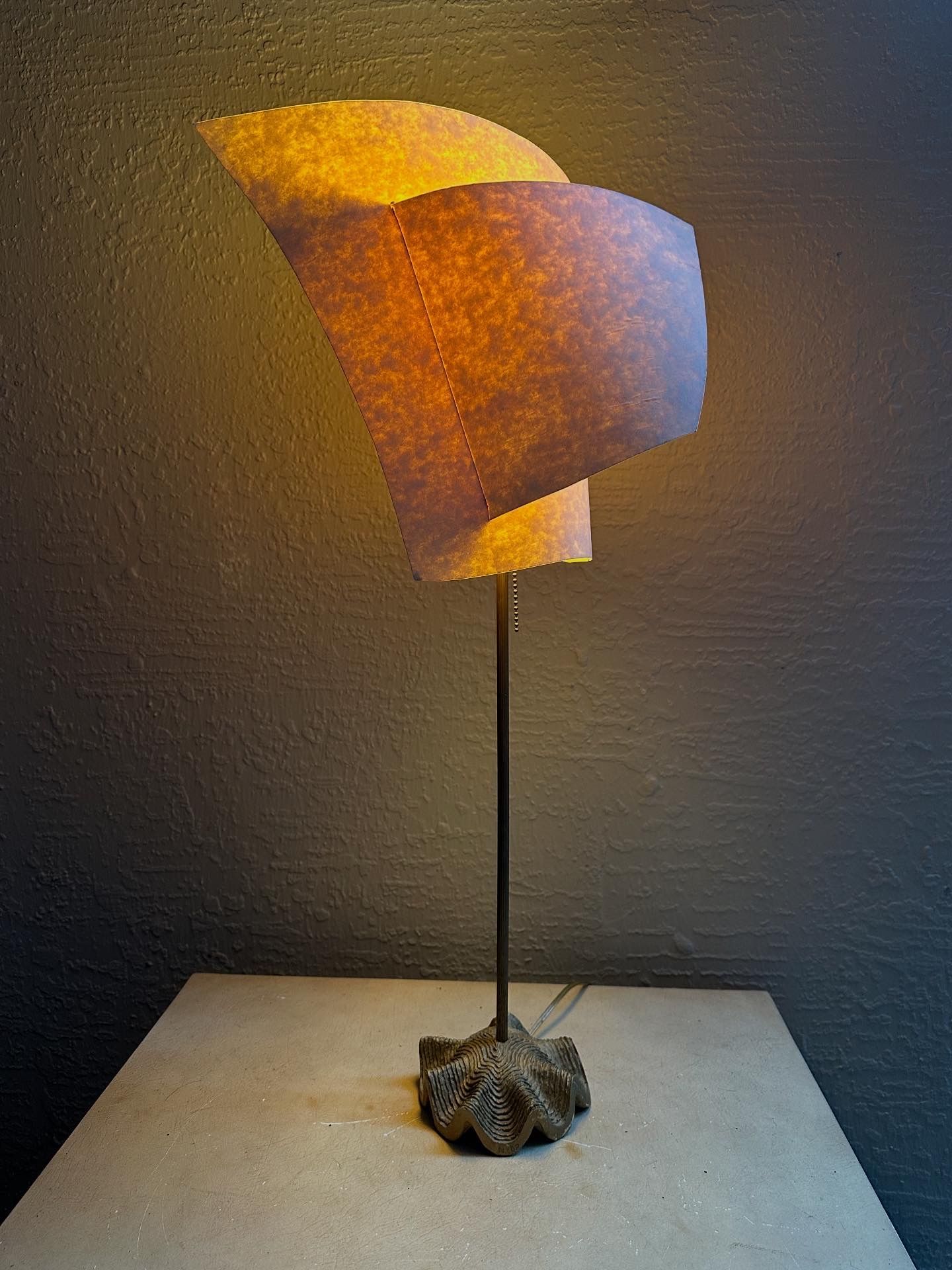 Vintage Mid Century Art Deco Gilt Wood Brass Fiberglass Accent Buffet Table Lamp