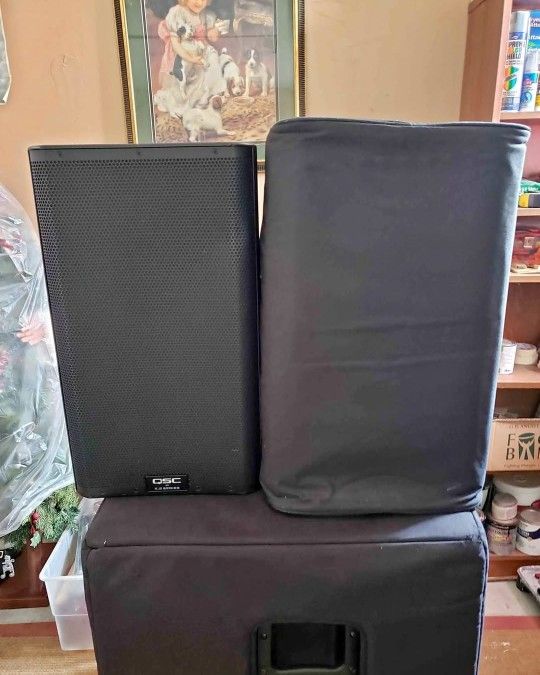 Qsc K12.2 Speakers