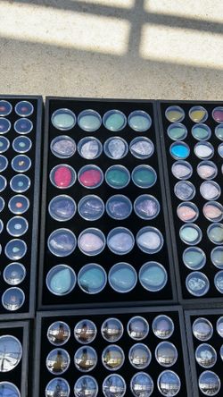 Cut and polished gemstones- Cabachon