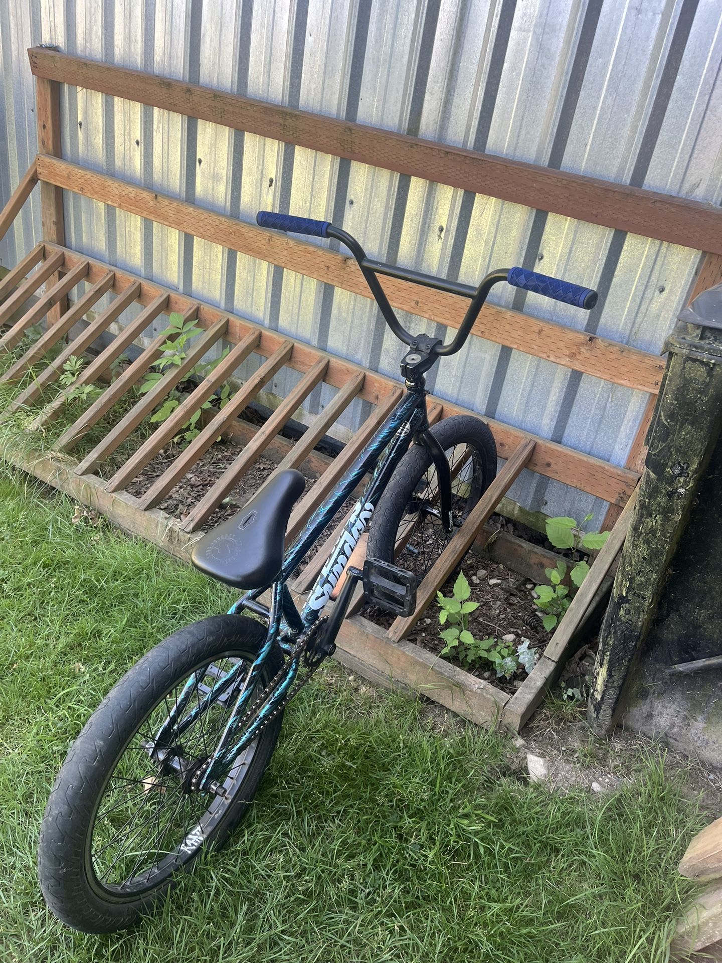 Sunday Forecaster BMX Sports & Outdoors