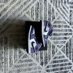 Air Jordan 1 Mid TD 'Sky J Purple' 