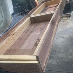 Looks Like Redwood Planting Box