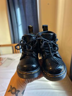 New DR Martins 5c