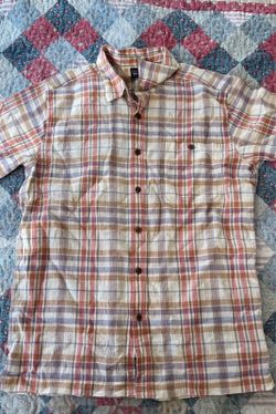 Patagonia A/C Button-Up Short Sleeve Shirt in the Paint Plaid Quartz Coral color