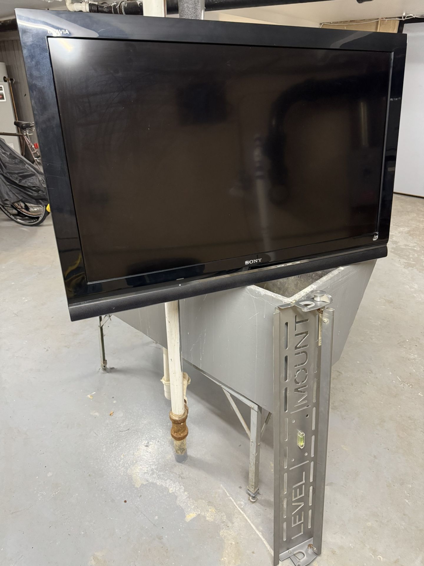 Used  45” Sony Bravia HDMI LCD TV