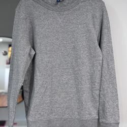 DIVIDED By H&M Gray Sweater 