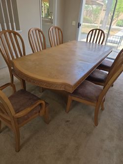Dining table set.