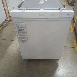 Frigidaire White Dishwasher FFCD2413U  Retail $609 SAVE $311
