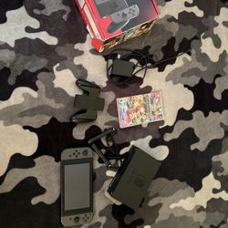 Nintendo Switch With Mariokart Deluxe 8