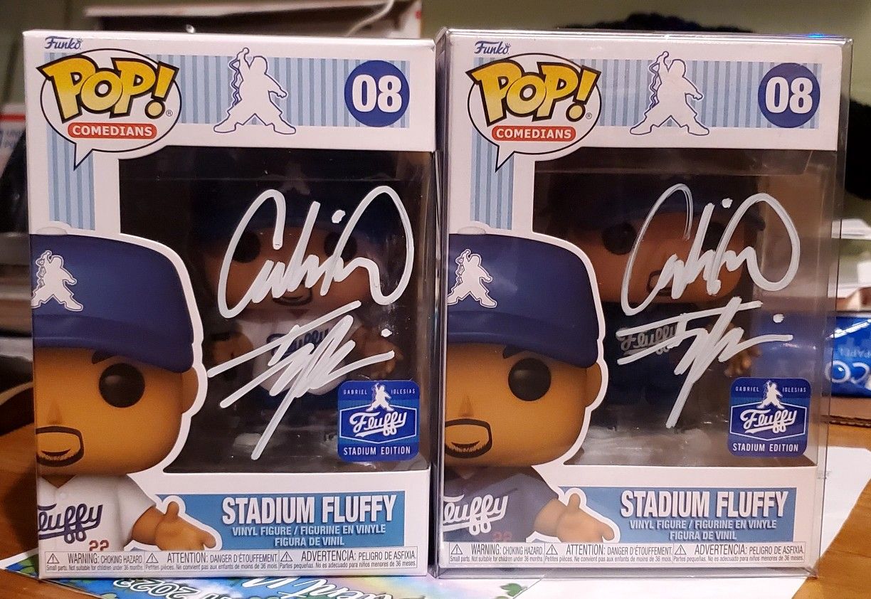 FUNKO POP COMEDIANS STADIUM FLUFFY FUNKO POP AUTOGRAPHED 