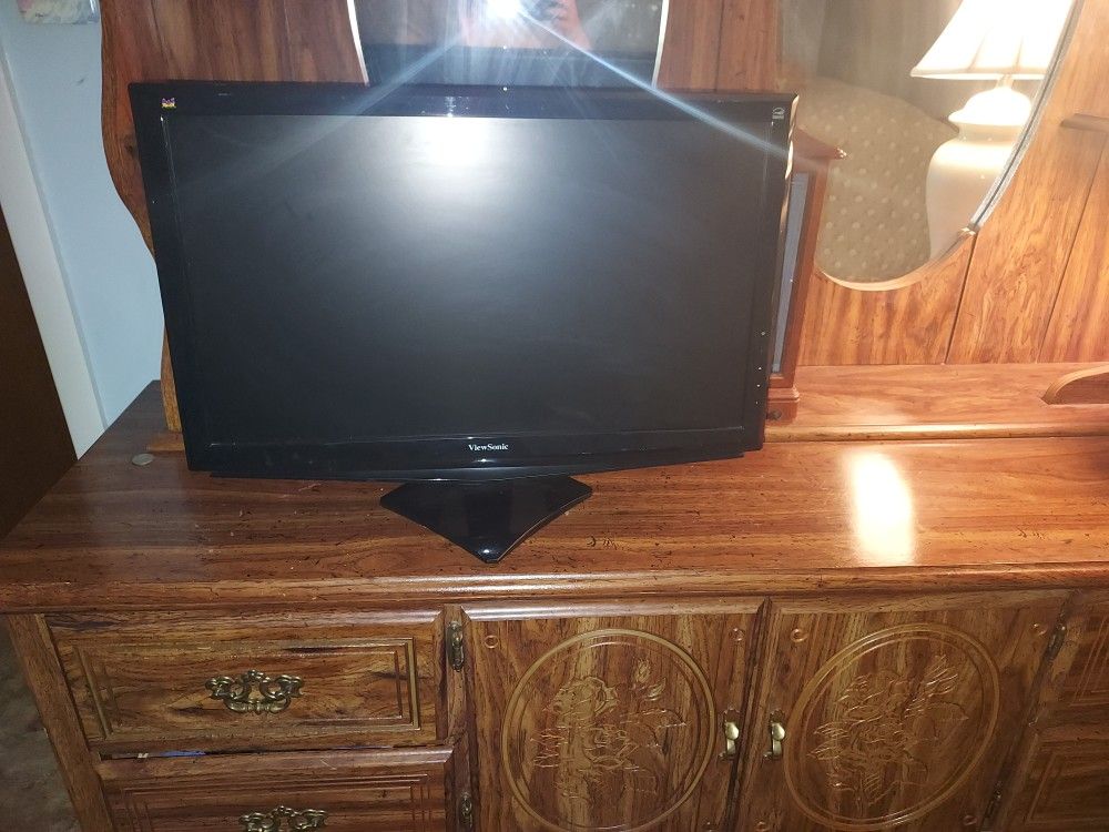 TV Or Computer Monitor