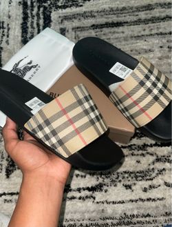 Burberry sandals Siz/9/10