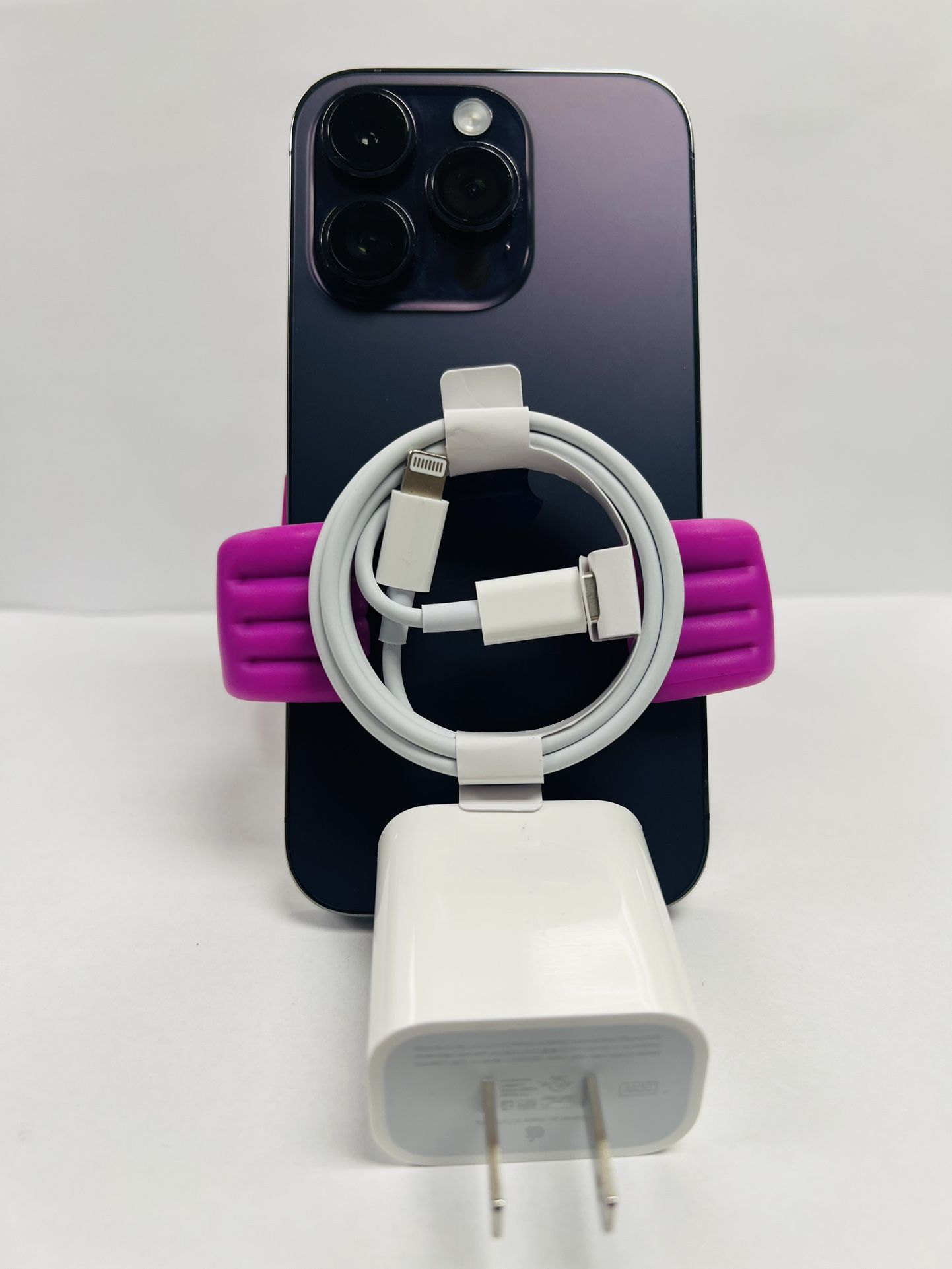 Factory Unlocked Apple iPhone 14 Pro 256gb, Sold with warranty 