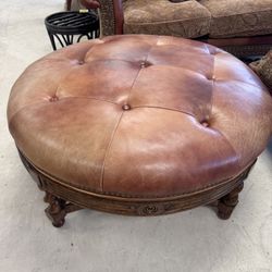 Round Tufted Leather Cocktail Ottoman  - Excellent Condition 