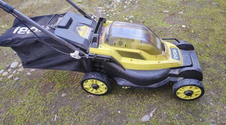 Lawnmower