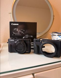 Canon G7X Mark III – Viral Vlogging Camera 📸 (Clean)