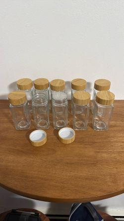 10 Spice jars with a bamboo lid 