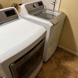 LG Washer Dryer Set Gas 