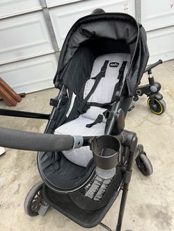 baby stroller and car seat