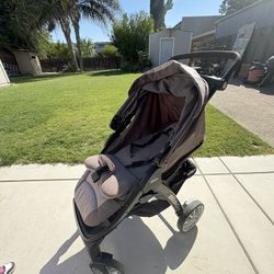 Stroller 
