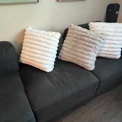 Thomas Lowell 6-piece Modular Sectional