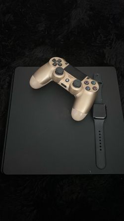 PlayStation 4 and Apple Watch SE 2