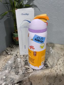 Owala FreeSip 32oz Water Bottle – Feelings Edition