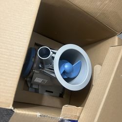 New in box ,Pool vacuum XTROVAC 910 Heavy-Duty Extra Capacity Rechargeable Pool Vacuum