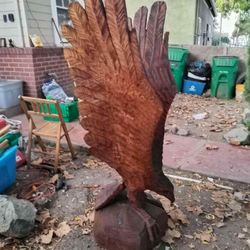 AMERICAN EAGLE STATUE