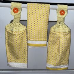 Orange Polka Dots Hanging Towel Set