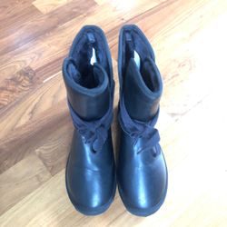 New Ugg like boots