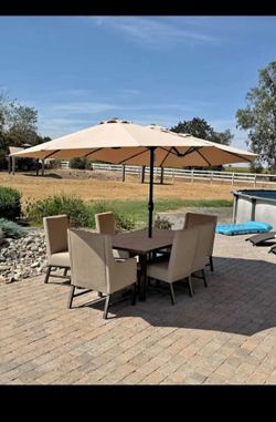Outdoor patio set with umbrella