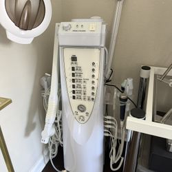 	Multi-function facial machine