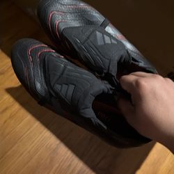 Adidas predator league!