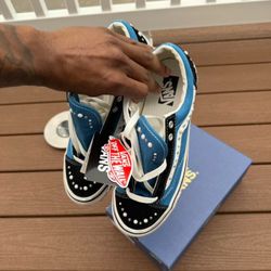 Vans Old Skool Studded Low-Top Sneakers