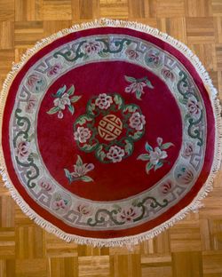 Round Vintage Peking Rug, 43”