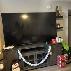 TV STAND 